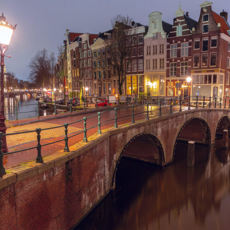 Założenie spółki z ograniczoną odpowiedzialnością (B.V.) w Holandii – wymagania prawne oraz procedura