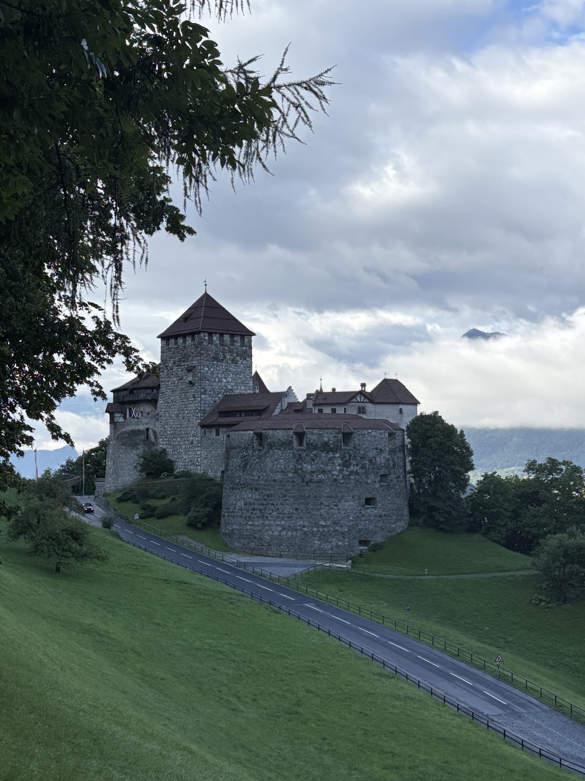 Zmiany w opodatkowaniu fundacji rodzinnych, czyli dlaczego fundacja rodzinna w Ks. Lichtenstein jest lepszym rozwiązaniem od fundacji rodzinnej w Polsce